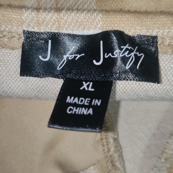 J for Justify - Flirty Plaid Crop Top - Picture 7 of 7